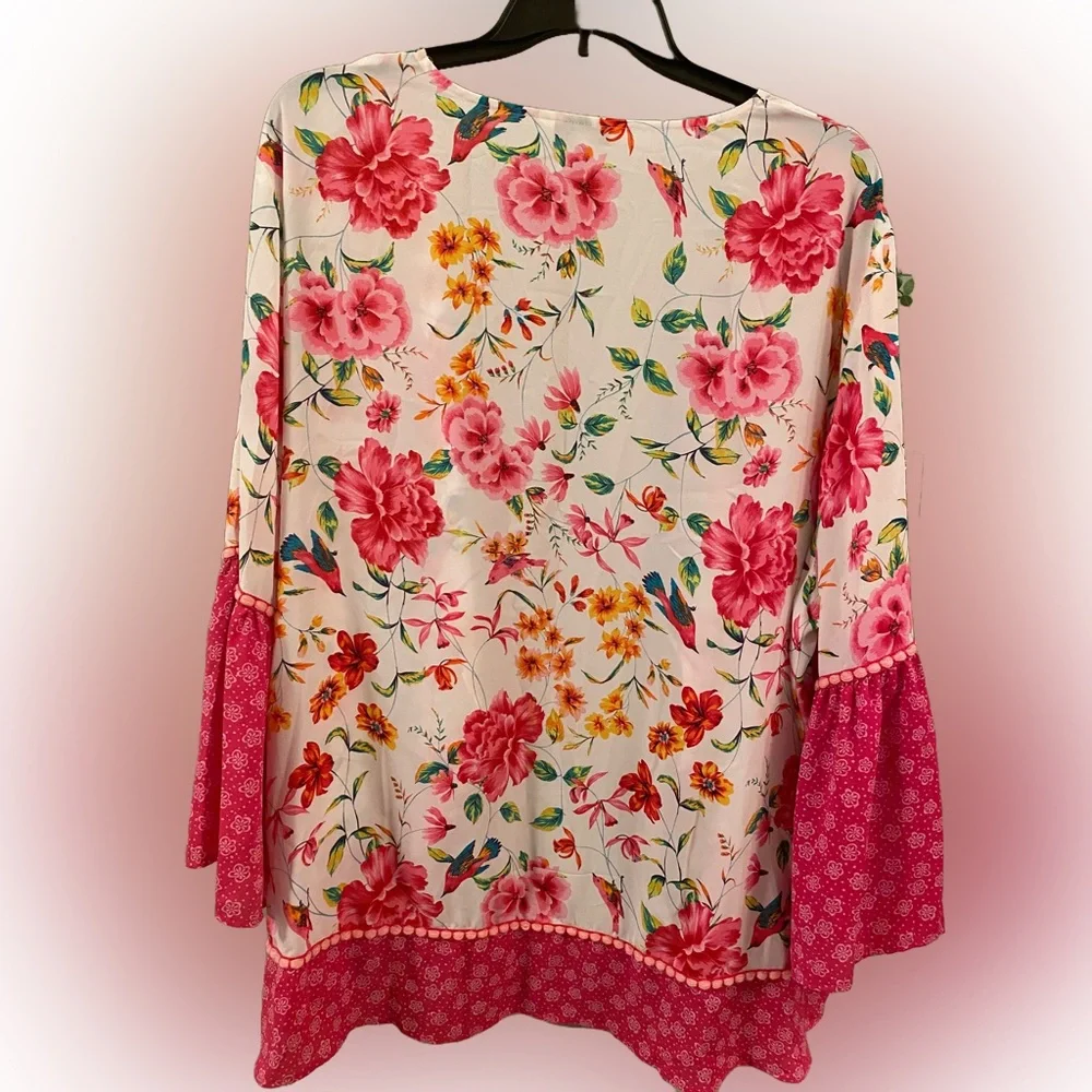 The Pioneer Woman Duster/Coverup with Bell Sleeves - Picture 2 of 6